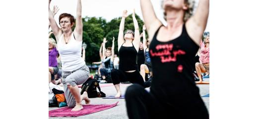 Yoga flash mob (fonte: Oms Europa)